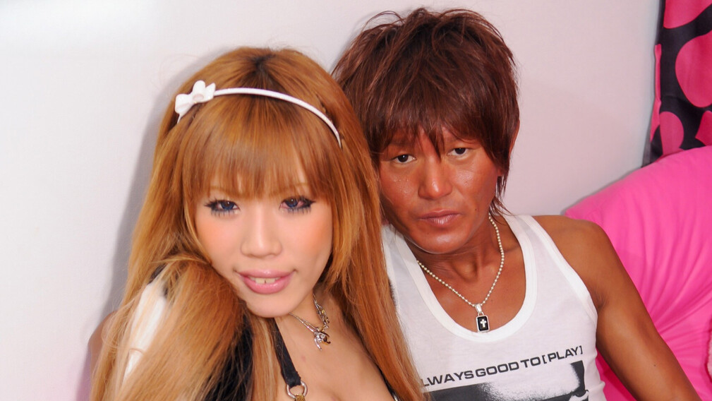 Reina Enjoys a Hard Fuck Exchange!